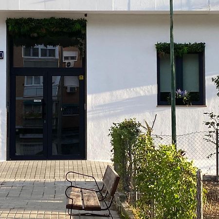 Garden House Madrid Hotel Exterior foto